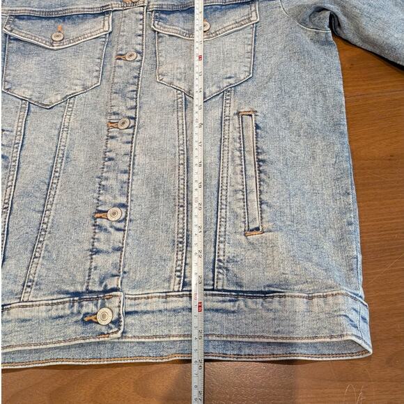 Abercrombie & Fitch Oversized Denim Trucker Button Jacket, size XS - Picture 4 of 8
